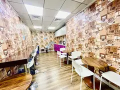 Elegant Workspace w/ Premium Features