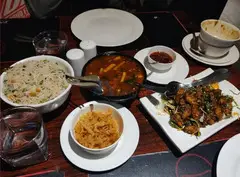 Wanna try awesome north Indian food with your girlfriend? Come here!