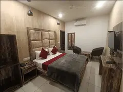 Hotel Av Residency in Yamunanagar Haryana - 4