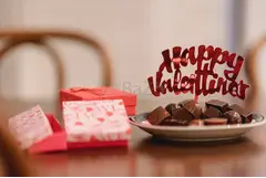 Sweeten Your Love Story: Irresistible Chocolate Day Gifts for Sale - 1