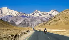 Explore the Stunning Vistas of Nubra Valley, Ladakh - 1