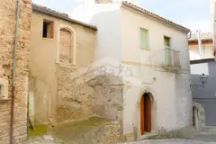 Townhouse for sale in Castelbottaccio - Ref.: AG153