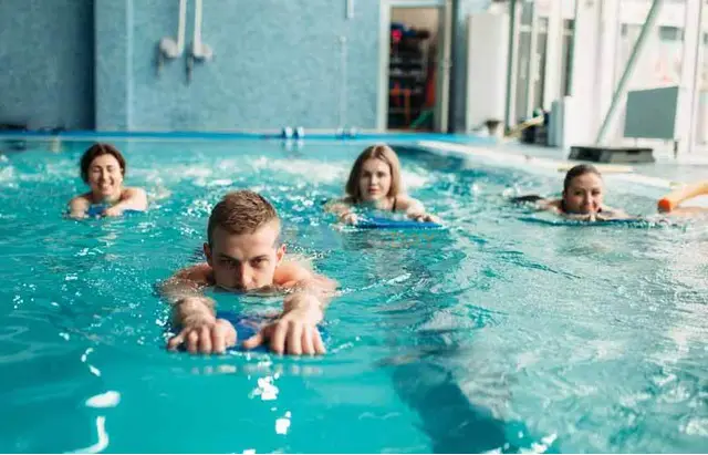 Adult swimming lessons - 1/1