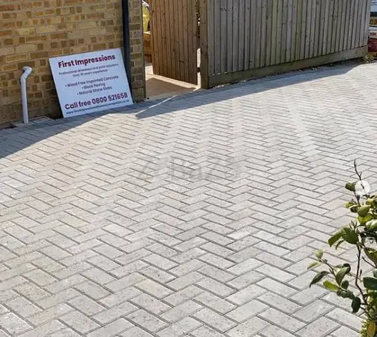 Block Paving Driveways in Oxford at First Impressions Driveways and Patios - 1