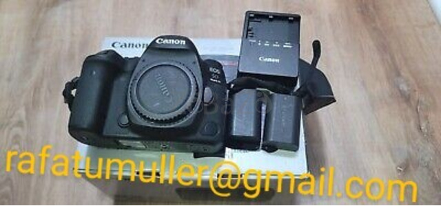 Canon EOS IV available with Len's box black - 3/3